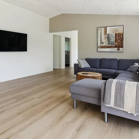 בית נופש Biergh - 30km From The Sea By Interhome *